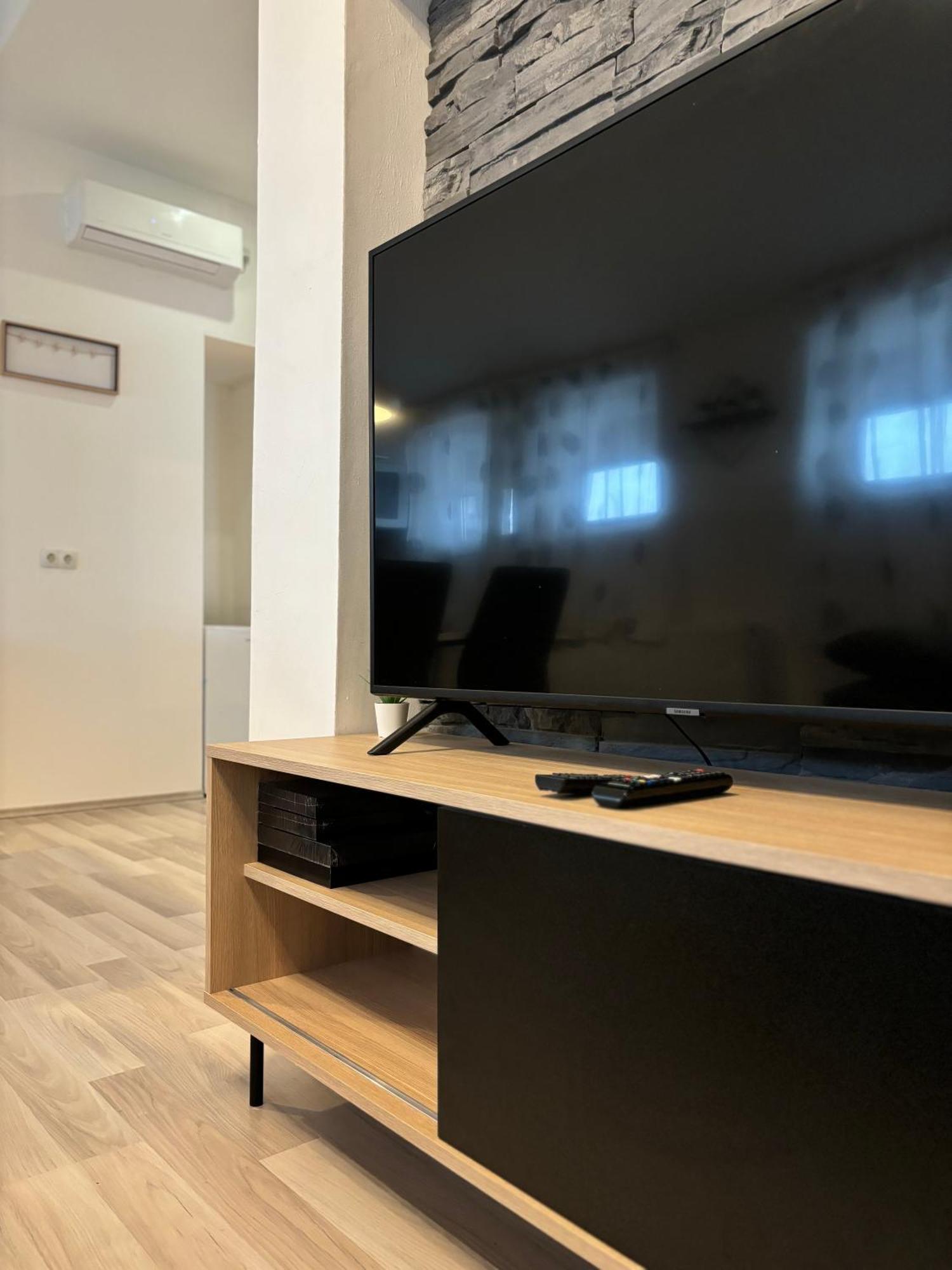 Albert Apartments Zagreb Airport 大戈里察 外观 照片